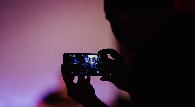 Gb, sorpasso storico: piattaforme streaming superano i videogame