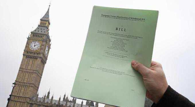 Uk, il White Paper (forse) in uscita il 17 aprile: a rischio 15% di fondi per l’erario