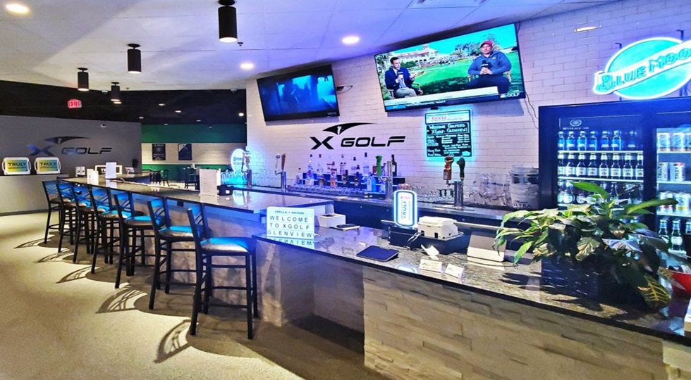 Ecco a voi il Golf Bar: il nuovo locale esperenziale che unisce gaming e cucina