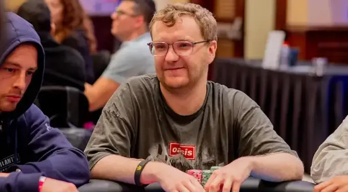 Wsop Paradise: Andy Wilson domina il Day 1b del Super main event