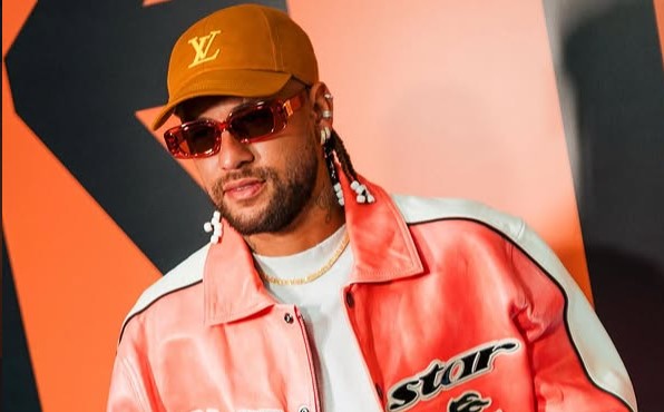 Neymar, weekend di polemiche: niente Santos, solo poker online