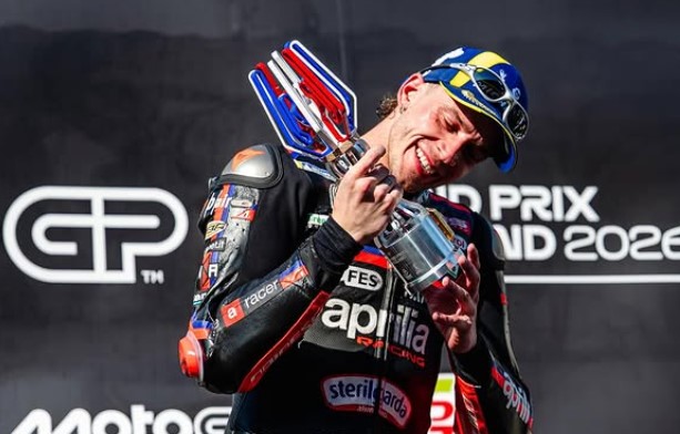 Moto Gp: Bezzecchi-Márquez, testa a testa per la vittoria