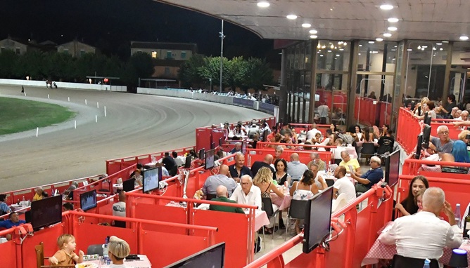 Ippodromo Snai Sesana: giugno al via con sette corse