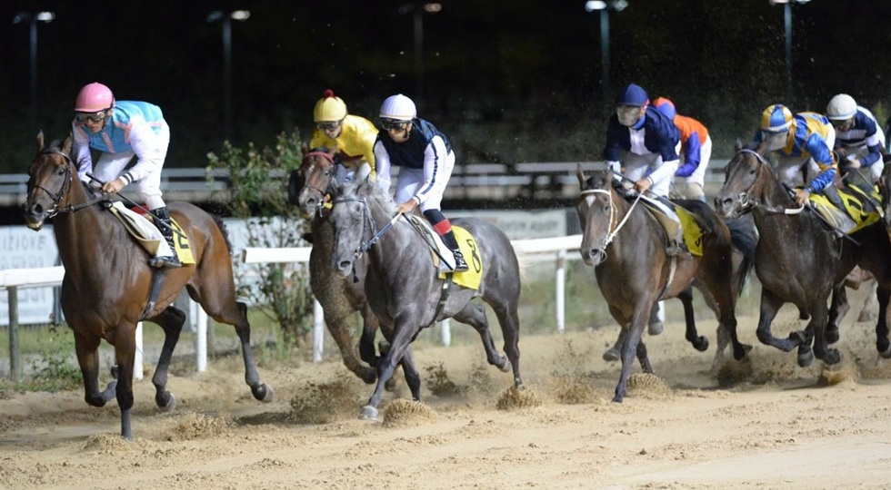 Ippodromo Corridonia: ok del Tribunale, al via la stagione delle corse