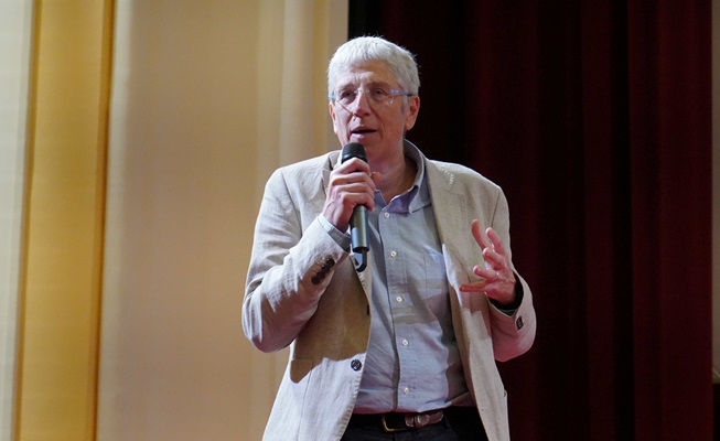 Sanremo, Mario Giordano apre la stagione estiva dei Martedì Letterari